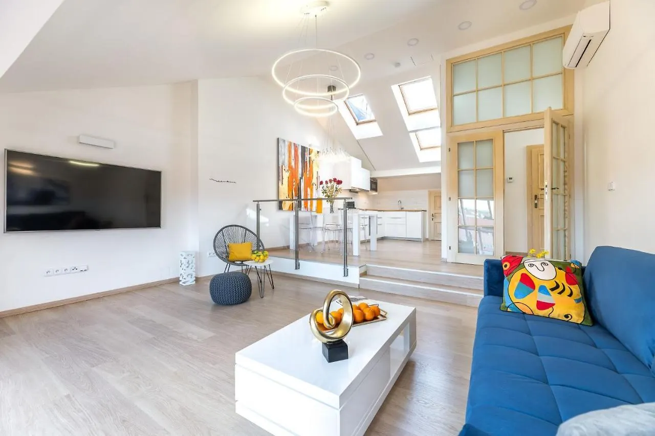 Karlova Old Town Apartments 프라하